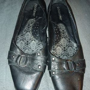 Womens Leather Flats